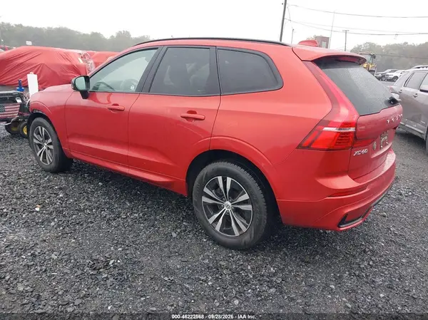 YV4L12RK3R1764147 — 2024 Volvo XC60, фото 3 с аукциона IAAI, Передняя часть