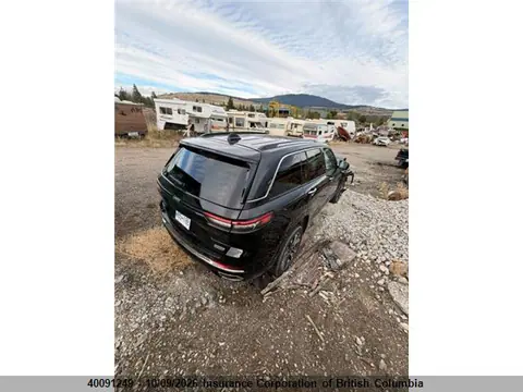 2023 Jeep Grand Cherokee Overland 4Xe VIN 1C4RJYD69PC611445 фото 4