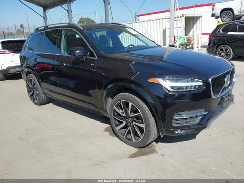 YV4A22PK3K1467313 — 2019 Volvo XC90 T6 Momentum, Задняя часть слева (Left Rear), фото до ремонта