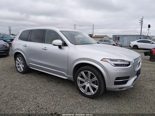 YV4A22PL1G1050904 Volvo XC90 2016 — повреждение Левый бок, фото до ремонта