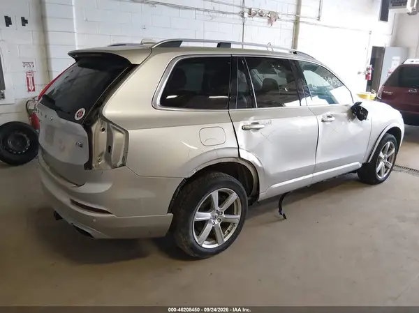 YV4BC0PK0G1081283 — 2016 Volvo XC90, фото 4 с аукциона IAAI, Правый бок