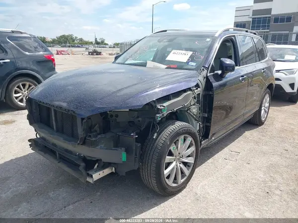 YV4A22PK5G1061833 — 2016 Volvo XC90, фото 2 с аукциона IAAI, Передняя часть