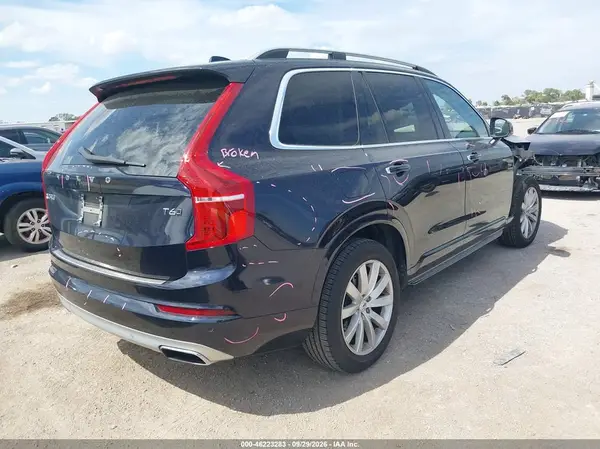 YV4A22PK5G1061833 — 2016 Volvo XC90, фото 4 с аукциона IAAI, Передняя часть
