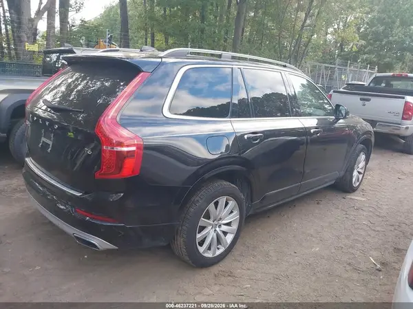YV4A22PK8G1066671 — 2016 Volvo XC90, фото 4 с аукциона IAAI 01.10.2026, Повреждение двигателя