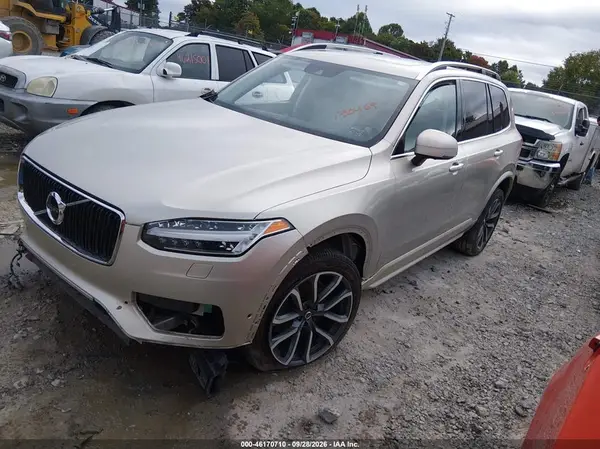 YV4A22PK3H1130469 — 2017 Volvo XC90, фото 2 с аукциона IAAI, Передняя часть