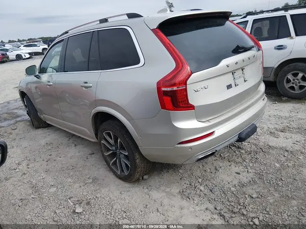 YV4A22PK3H1130469 — 2017 Volvo XC90, фото 3 с аукциона IAAI, Передняя часть