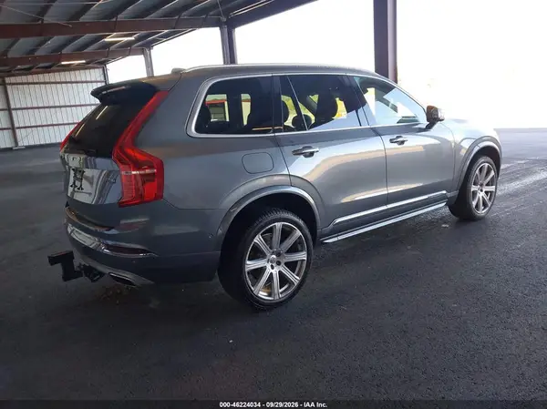 YV4BC0PLXH1114509 — 2017 Volvo XC90, фото 4 с аукциона IAAI 08.10.2026, Естественный износ