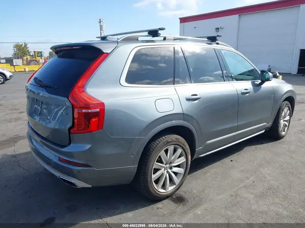 YV4A22PK3J1337515 — 2018 Volvo XC90, фото 4 с аукциона IAAI, Левый бок