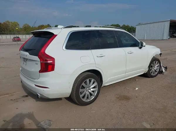 YV4102CK7J1370111 — 2018 Volvo XC90, фото 4 с аукциона IAAI 14.10.2026, Передняя часть справа