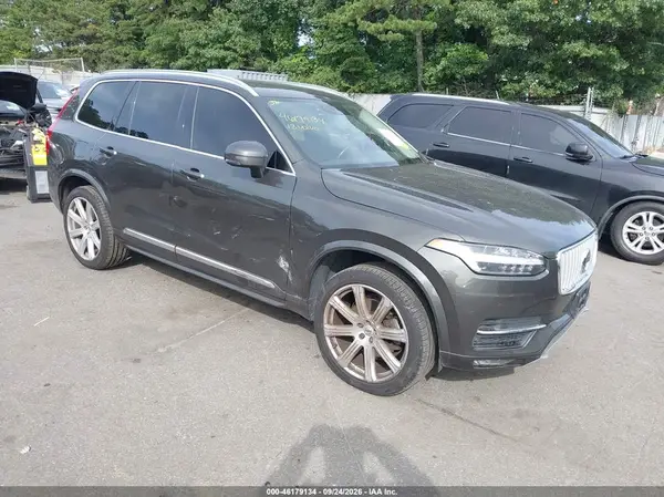 YV4A22PL2J1216533 — 2018 Volvo XC90, Правый бок (Right Side), фото до ремонта