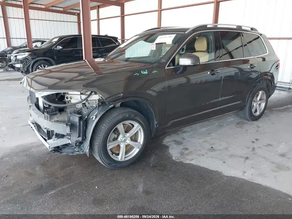 YV4102KK7J1193741 — 2018 Volvo XC90, фото 2 с аукциона IAAI 14.10.2026, Передняя часть