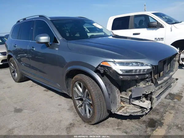 YV4A22PK0J1320350 — 2018 Volvo XC90, Передняя часть (Front End), фото до ремонта