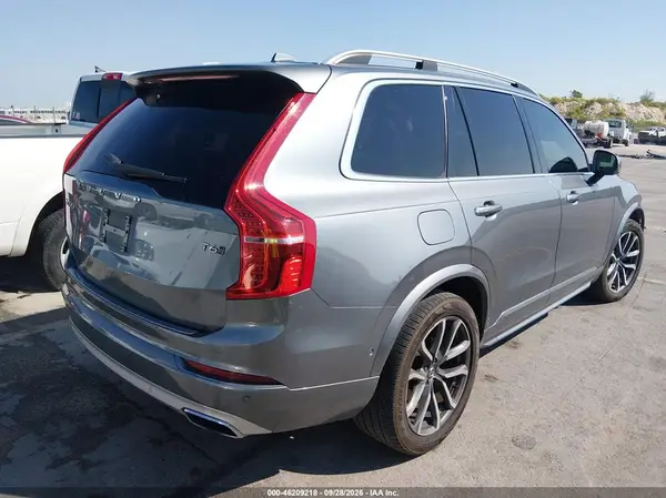 YV4A22PK0J1320350 — 2018 Volvo XC90, фото 4 с аукциона IAAI, Передняя часть