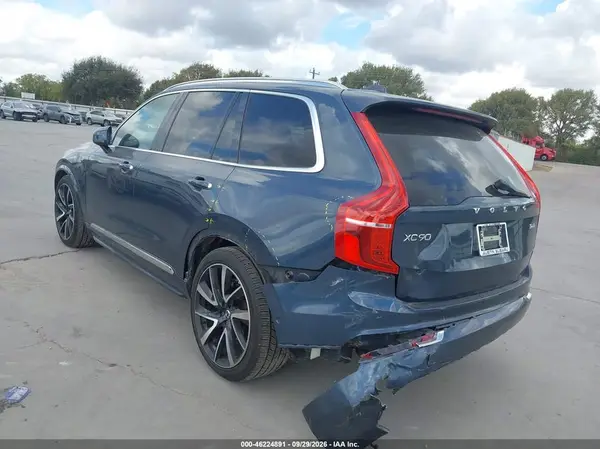 YV4A22PL3J1384262 — 2018 Volvo XC90, фото 3 с аукциона IAAI, Задняя часть