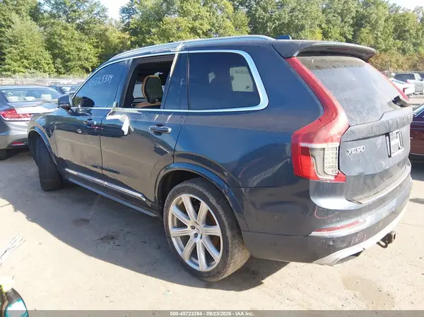 YV4A22PL2K1447580 — 2019 Volvo XC90, фото 3 с аукциона IAAI, Передняя часть