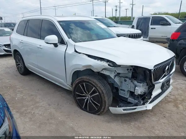 YV4A22PK5L1550162 — 2020 Volvo XC90, Передняя часть справа (Right Front), фото до ремонта