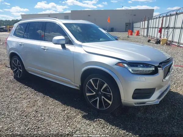 YV4A22PK5N1849881 — 2022 Volvo XC90, Передняя часть (Front End), фото до ремонта