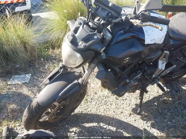 JYARM06Y9GA002452 — 2016 Yamaha FZ07 C, фото 2 с аукциона IAAI 30.09.2026, Правый бок