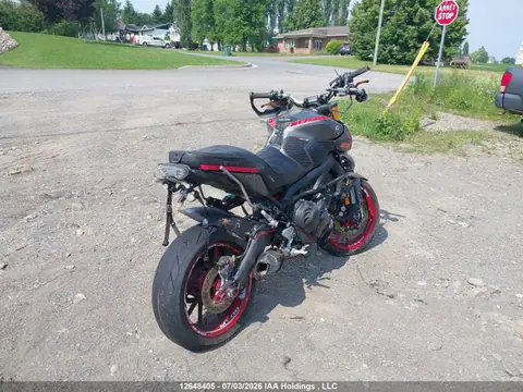 2015 Yamaha FZ09 VIN JYARN33NXFA000930 фото 4
