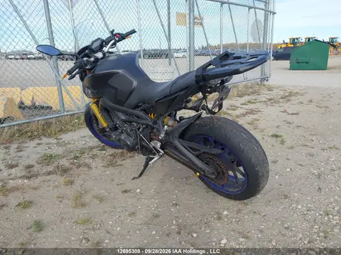 2015 Yamaha FZ09 VIN JYARN33N1FA001917 фото 3