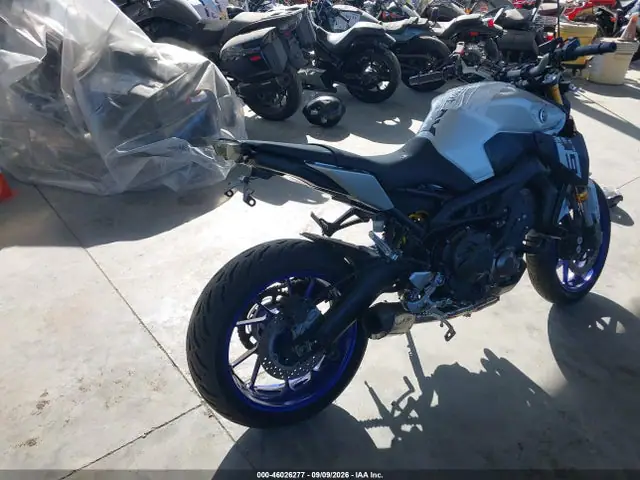 JYARN33E4FA007209 — 2015 Yamaha FZ09, фото 4 с аукциона IAAI 30.09.2026, Передняя часть