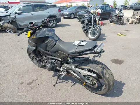 2016 Yamaha FZ09 VIN JYARN33N5GA002537 фото 3