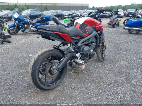 2017 Yamaha FZ09 VIN JYARN53E4HA000808 фото 4