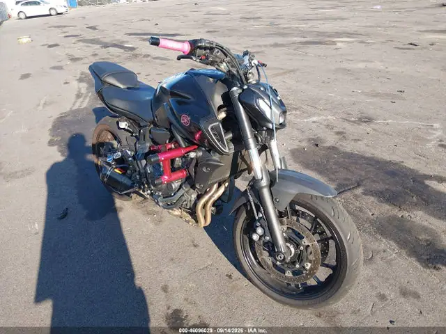 JYARM32E7NA005554 — 2022 Yamaha MT07, Передняя часть слева (Left Front), фото до ремонта
