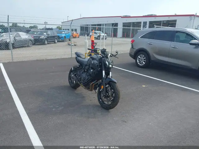 JYARM32E1RA011985 — 2024 Yamaha MT07, Передняя часть справа (Right Front), фото до ремонта
