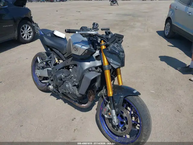 JYARN95E4SA001890 — 2025 Yamaha MT09 Sp, Угон (Theft), фото до ремонта