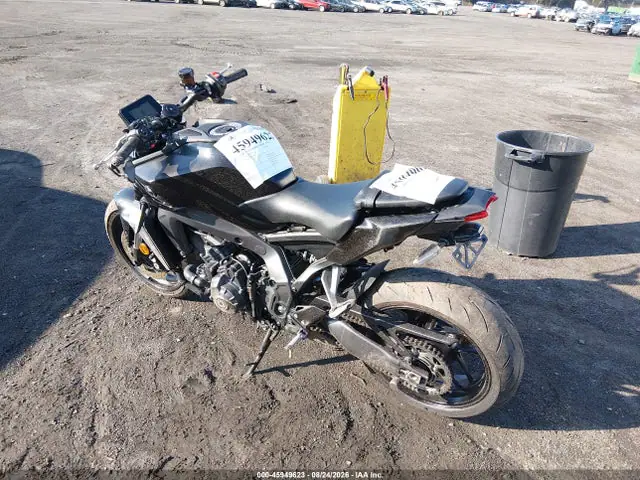 JYARN94E6TA004308 — 2026 Yamaha MT09, фото 3 с аукциона IAAI 29.09.2026, Повреждения со всех сторон
