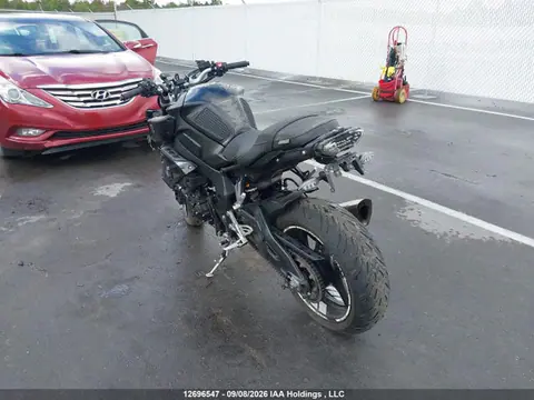 2019 Yamaha MT10 VIN JYARN48N9KA000541 фото 3