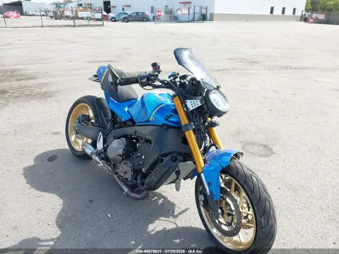 JYARN80E6PA001592 — 2023 Yamaha MTM890, Передняя часть (Front End), фото до ремонта