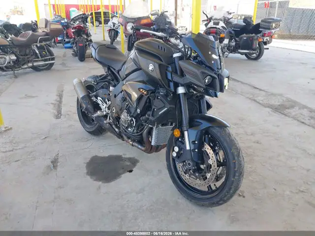 JYARN48Y9MA000942 — 2021 Yamaha MTN1000 C, Правый бок (Right Side), фото до ремонта