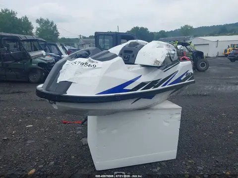 2022 Yamaha Superjet VIN 000JPYAMH0061G122 фото 2