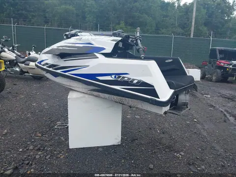 2022 Yamaha Superjet VIN 000JPYAMH0061G122 фото 3
