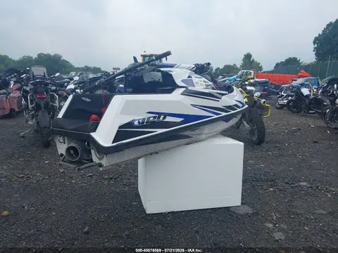 2022 Yamaha Superjet VIN 000JPYAMH0061G122 фото 4