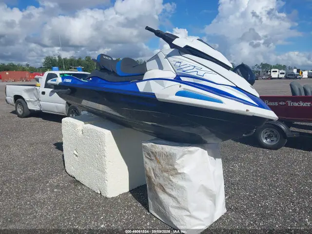YAMA1334K021 — 2021 Yamaha VX, Передняя часть (Front End), фото до ремонта