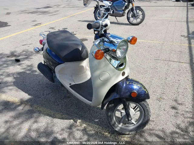 2017 Yamaha XC50 VIN RKRSA47N5HA021424 фото 1
