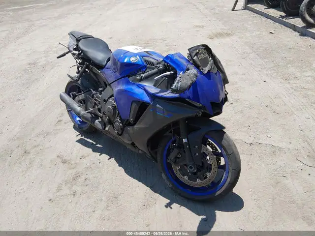 JYARN66Y4PA000933 — 2023 Yamaha YZFR1, Передняя и задняя части (Front & Rear), фото до ремонта