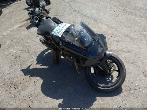 JYARN66YXRA001300 — 2024 Yamaha YZFR1, Опрокидывание (Rollover), фото до ремонта