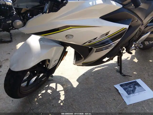 MH3RH15Y9HK001735 — 2017 Yamaha YZFR3 A, фото 2 с аукциона IAAI 13.10.2026, Передняя часть