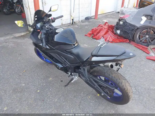 2021 Yamaha Yzfr3 A VIN MH3RH18Y5MK007828 фото 3