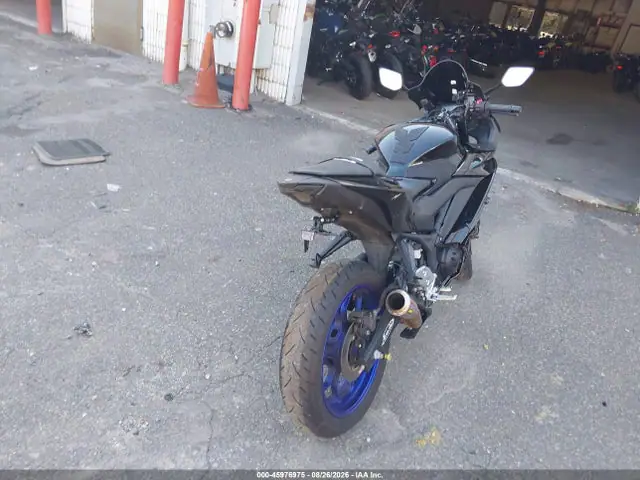 2021 Yamaha Yzfr3 A VIN MH3RH18Y5MK007828 фото 4