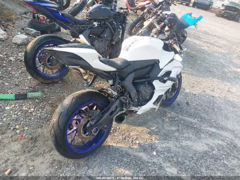 2022 Yamaha Yzfr7 VIN JYARM38E6NA002023 фото 4