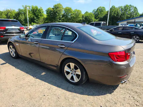 2013 BMW 528 VIN WBAXH5C52DDW13194 фото 2