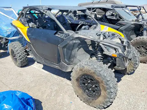 3JBVDAW26HK00973 — 2017 Can-Am Maverick X3, Опрокидывание (Rollover), фото до ремонта