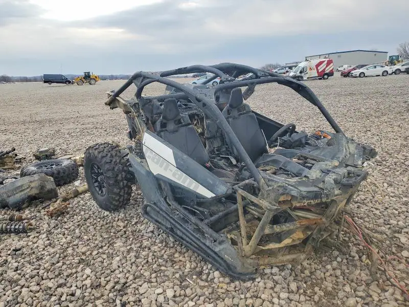 3JBVGAY41KK002434 Can-Am Maverick X3 2019 — повреждение Передняя часть, фото до ремонта