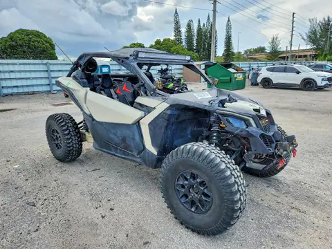 3JBVGAY4XKK002786 — 2019 Can-Am Maverick X3, Мелкие вмятины и царапины (Minor Dent/Scratches), фото до ремонта