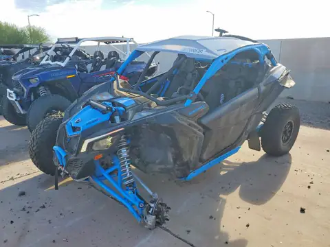 3JBVVAW21KK000397 — 2019 Can-Am Maverick X3, фото 2 с аукциона Аукцион 17.09.2026, Передняя часть